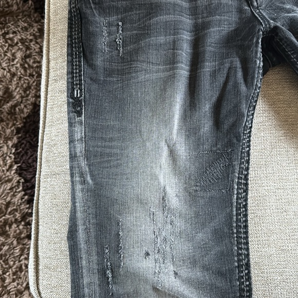 Men’s Rock Revival Jeans - Picture 4 of 5